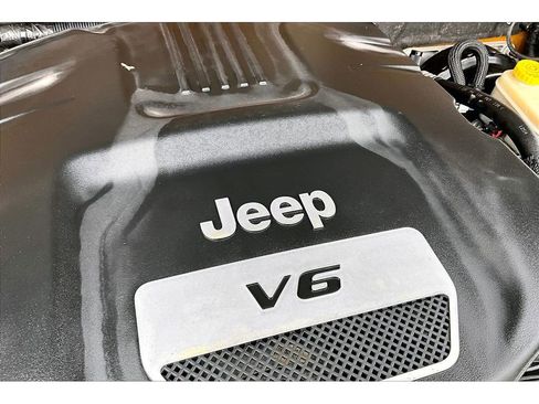 Used 2014 Jeep Wrangler Unlimited Rubicon AWD/4WD image 34