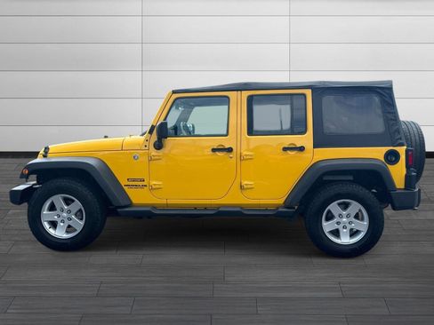 Used 2015 Jeep Wrangler Unlimited Sport w/ Quick Order Package 24S AWD/4WD image 9