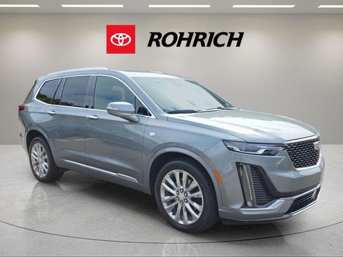 Used 2022 Cadillac XT6 Premium Luxury AWD/4WD image 4