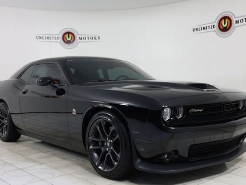 Used 2021 Dodge Challenger R/T Scat Pack RWD image 39