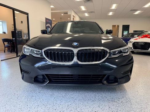Used 2019 BMW 330i Sedan w/ Convenience Package RWD image 12