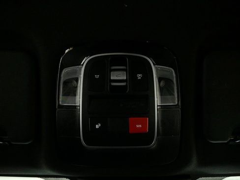 Used 2025 Hyundai Santa Cruz SEL image 17