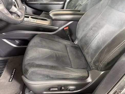 Used 2020 Nissan Murano SV AWD/4WD image 11