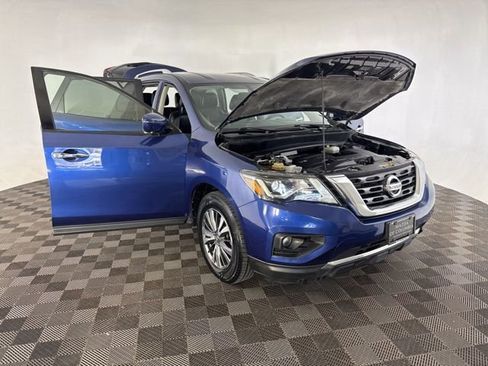 Used 2020 Nissan Pathfinder SL AWD/4WD image 12