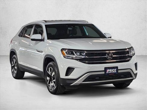 Used 2023 Volkswagen Atlas Cross Sport SE FWD image 3