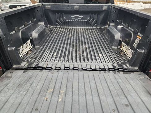 Used 2021 Chevrolet Silverado 1500 LT Trail Boss w/ Convenience Package II image 17