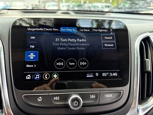 Used 2021 Chevrolet Equinox Premier FWD image 32