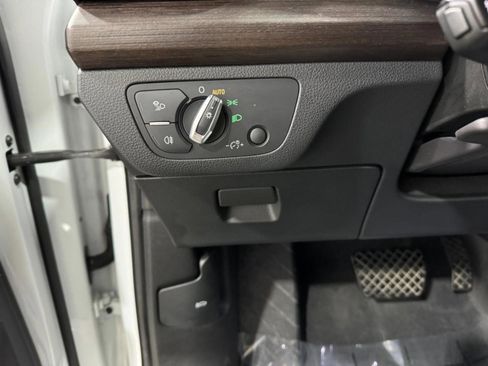 Certified 2023 Audi Q5 2.0T Premium w/ Convenience Package image 30