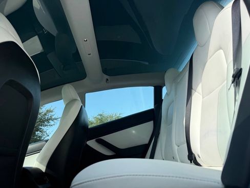 Used 2020 Tesla Model 3 Standard Range Plus RWD image 10