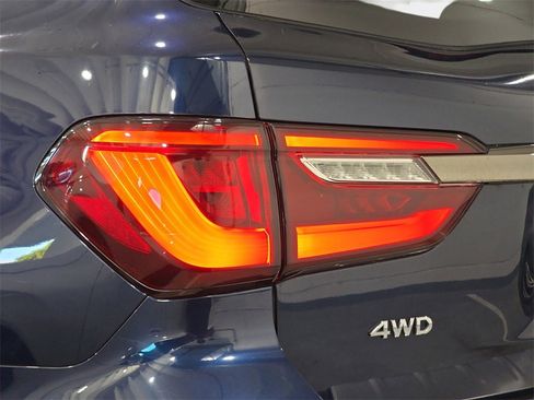 Used 2023 INFINITI QX80 Premium Select w/ Cargo Package image 32