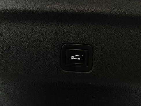 Used 2024 Chevrolet Tahoe LT image 29