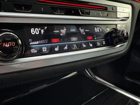 Used 2018 BMW 750i xDrive AWD/4WD image 58