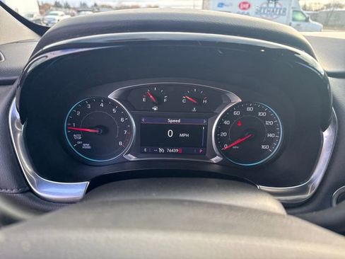 Used 2022 Chevrolet Traverse LT image 18