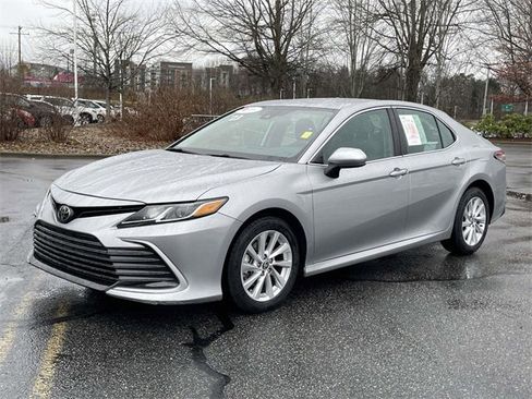 Certified 2023 Toyota Camry LE image 1