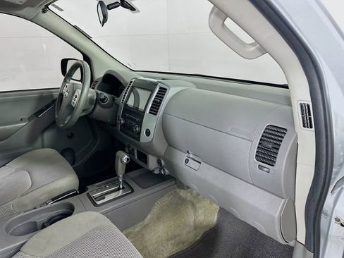 Used 2018 Nissan Frontier SV image 27