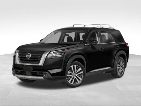 Used 2024 Nissan Pathfinder Platinum FWD image 4