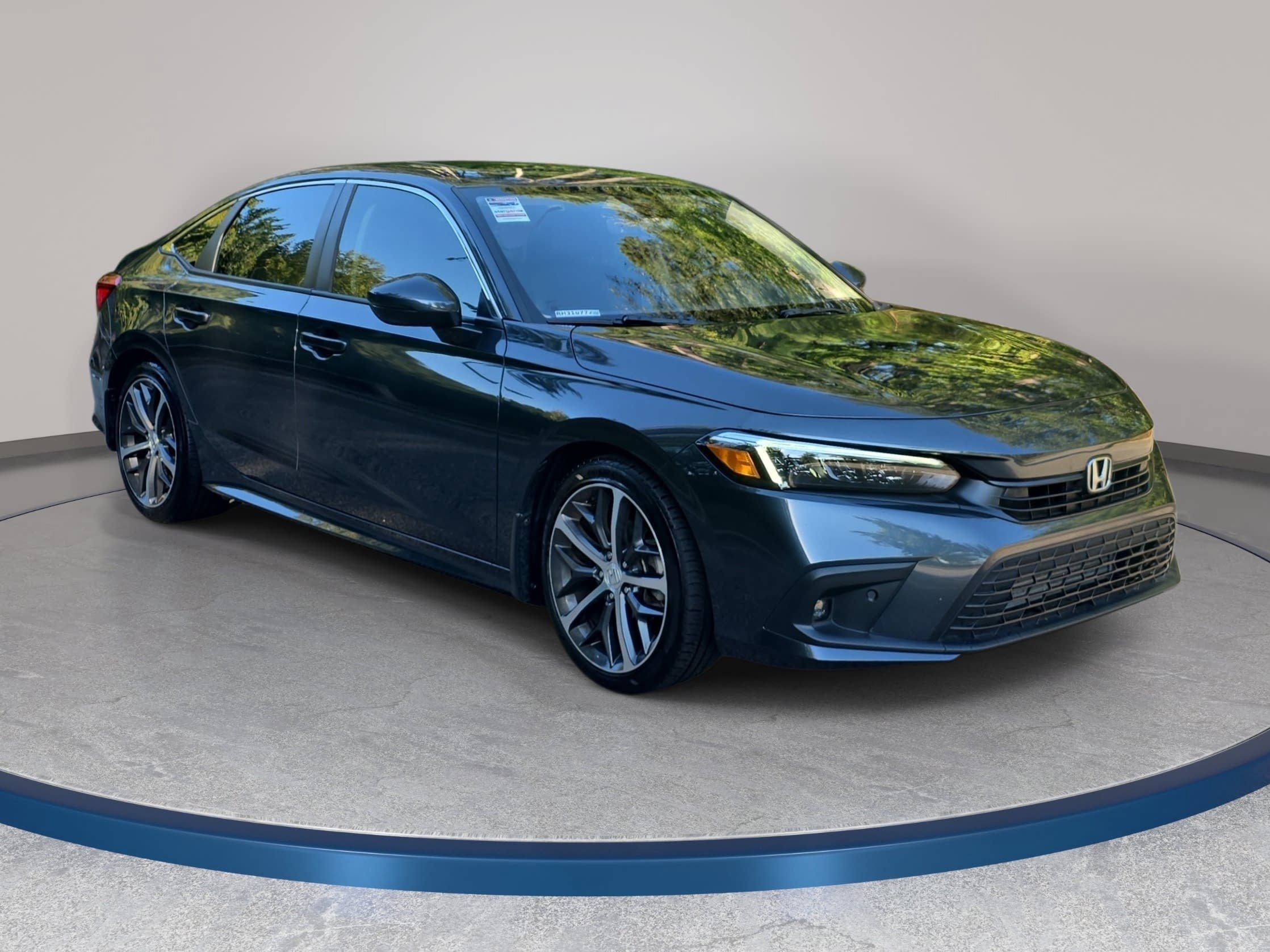 Used 2024 Honda Civic Touring image 3