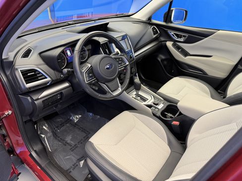 Used 2020 Subaru Forester Premium AWD/4WD image 11