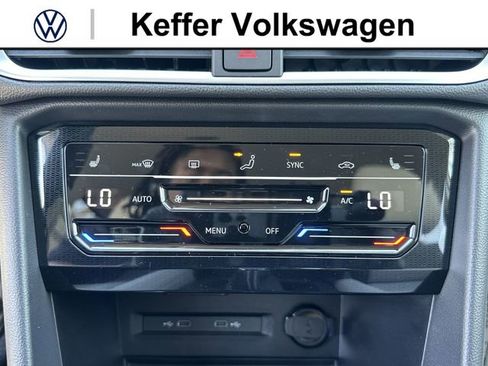 New 2026 Volkswagen Taos SE FWD image 21