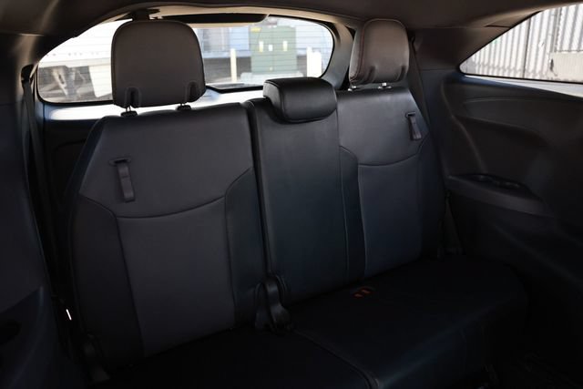 Used 2023 Toyota Sienna XSE FWD image 28