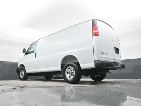 New 2025 GMC Savana 2500 w/ Driver Convenience Package image 23