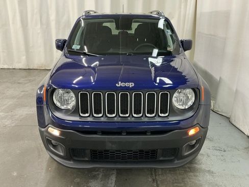 Used 2018 Jeep Renegade Latitude image 9