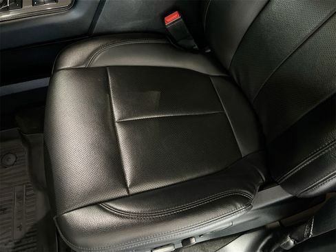 Used 2021 Ford Expedition XLT image 20