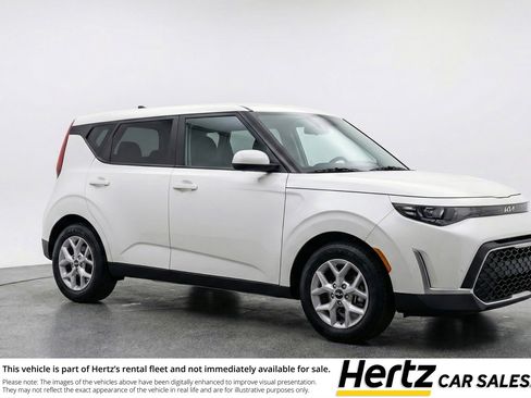Used 2025 Kia Soul LX w/ LX Technology Package image 1