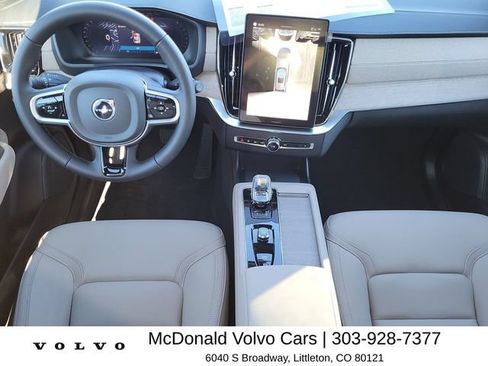 Used 2026 Volvo XC90 B6 Plus w/ Protection Package Premier AWD/4WD image 14