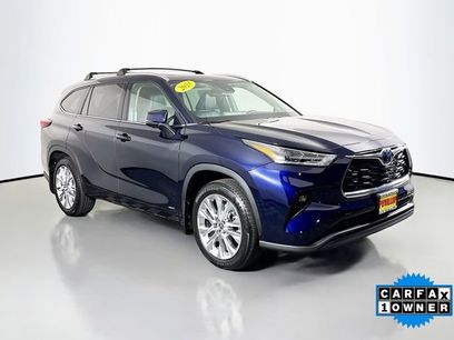Used 2023 Toyota Highlander Limited