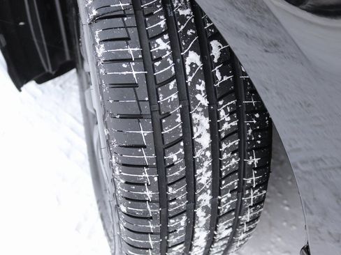 Used 2018 Toyota Camry XSE image 27