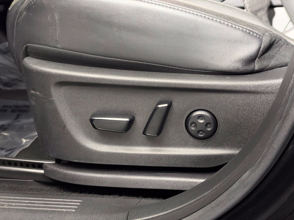 Certified 2023 Nissan Ariya FWD image 31