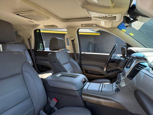 Used 2019 GMC Yukon Denali w/ Open Road Package image 21