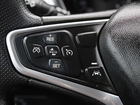 Used 2022 Chevrolet Equinox LS w/ LS Convenience Package FWD image 26