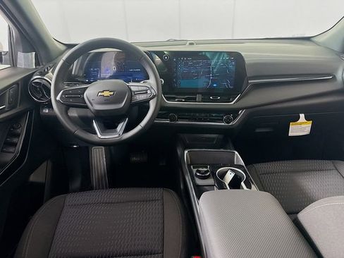 New 2026 Chevrolet Equinox LT AWD/4WD image 25