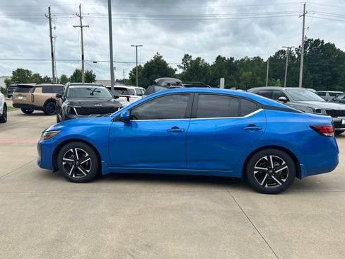 Used 2025 Nissan Sentra SV FWD image 5