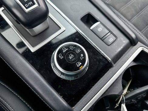 Used 2023 Mitsubishi Outlander SE image 7