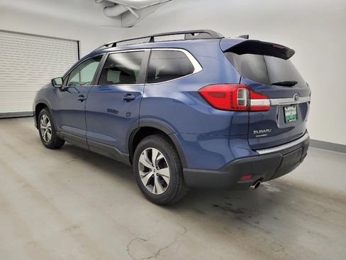 Used 2022 Subaru Ascent Premium w/ Convenience Package AWD/4WD image 3