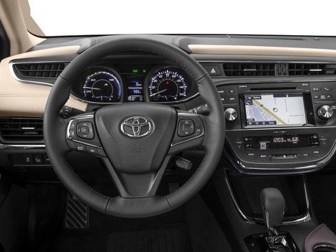 Used 2016 Toyota Avalon XLE Premium FWD image 6