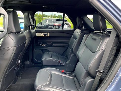 Used 2021 Ford Explorer ST w/ Equipment Group 401A AWD/4WD image 11