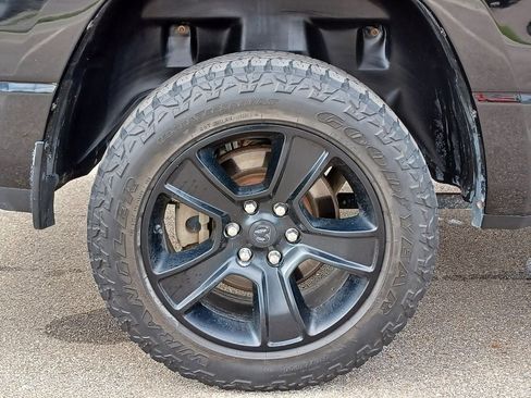 Used 2020 RAM 1500 Big Horn AWD/4WD image 5
