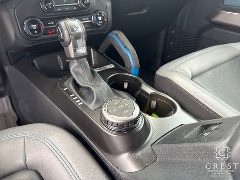 Used 2023 Ford Bronco Black Diamond w/ Sasquatch Package image 18