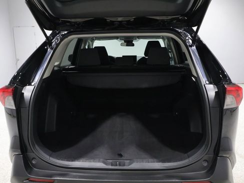 Used 2025 Toyota RAV4 XLE image 4