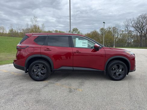 New 2026 Nissan Rogue SV w/ Cold Weather Package AWD/4WD image 4
