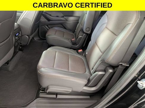 Certified 2023 Chevrolet Traverse High Country FWD image 28