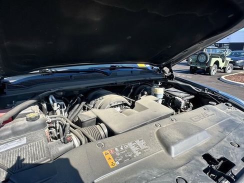 Used 2020 GMC Yukon XL Denali w/ Denali Ultimate Package image 17