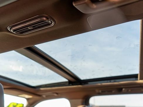 Used 2022 Ford Expedition King Ranch image 17