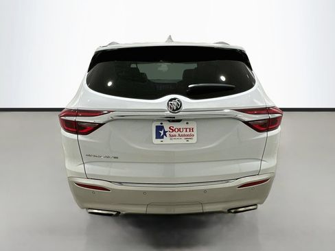 Used 2021 Buick Enclave Essence w/ Sound and Sites Package FWD image 6