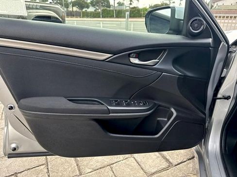 Used 2020 Honda Civic EX image 12