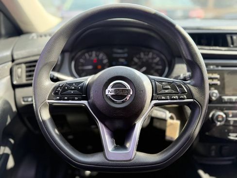 Used 2017 Nissan Rogue S AWD/4WD image 22